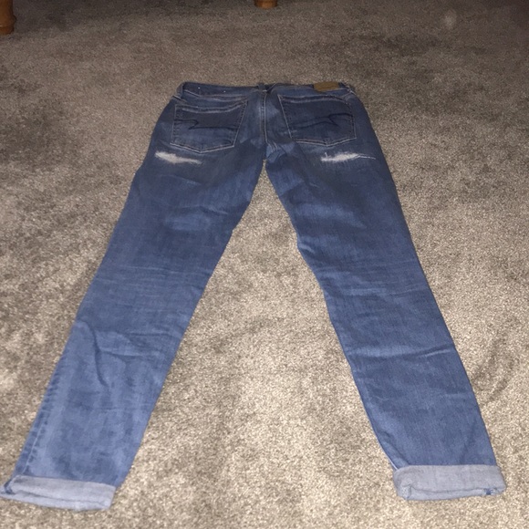 American Eagle High-Rise Super Stretch Jeans - Picture 2 of 3